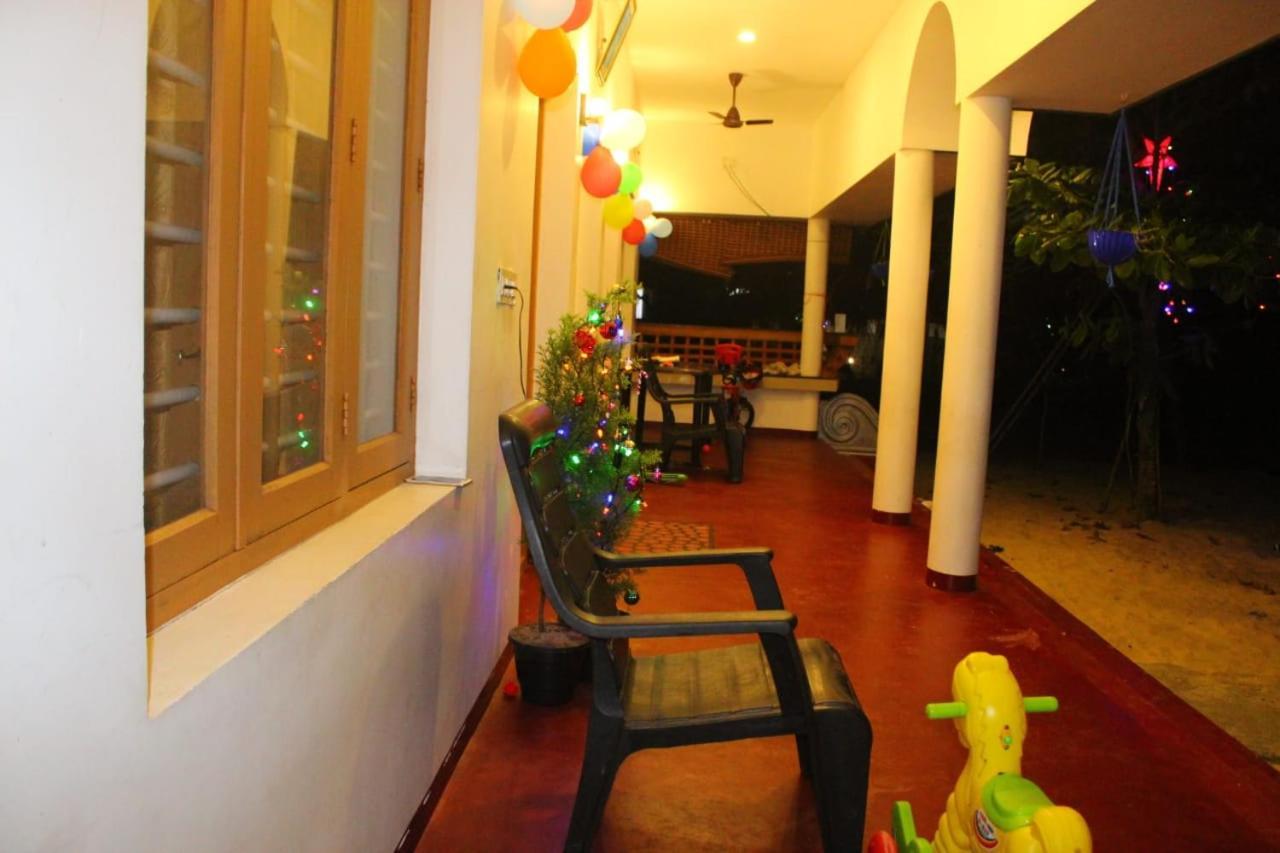 Marari Anna Beach Homestay 马拉利库兰 外观 照片