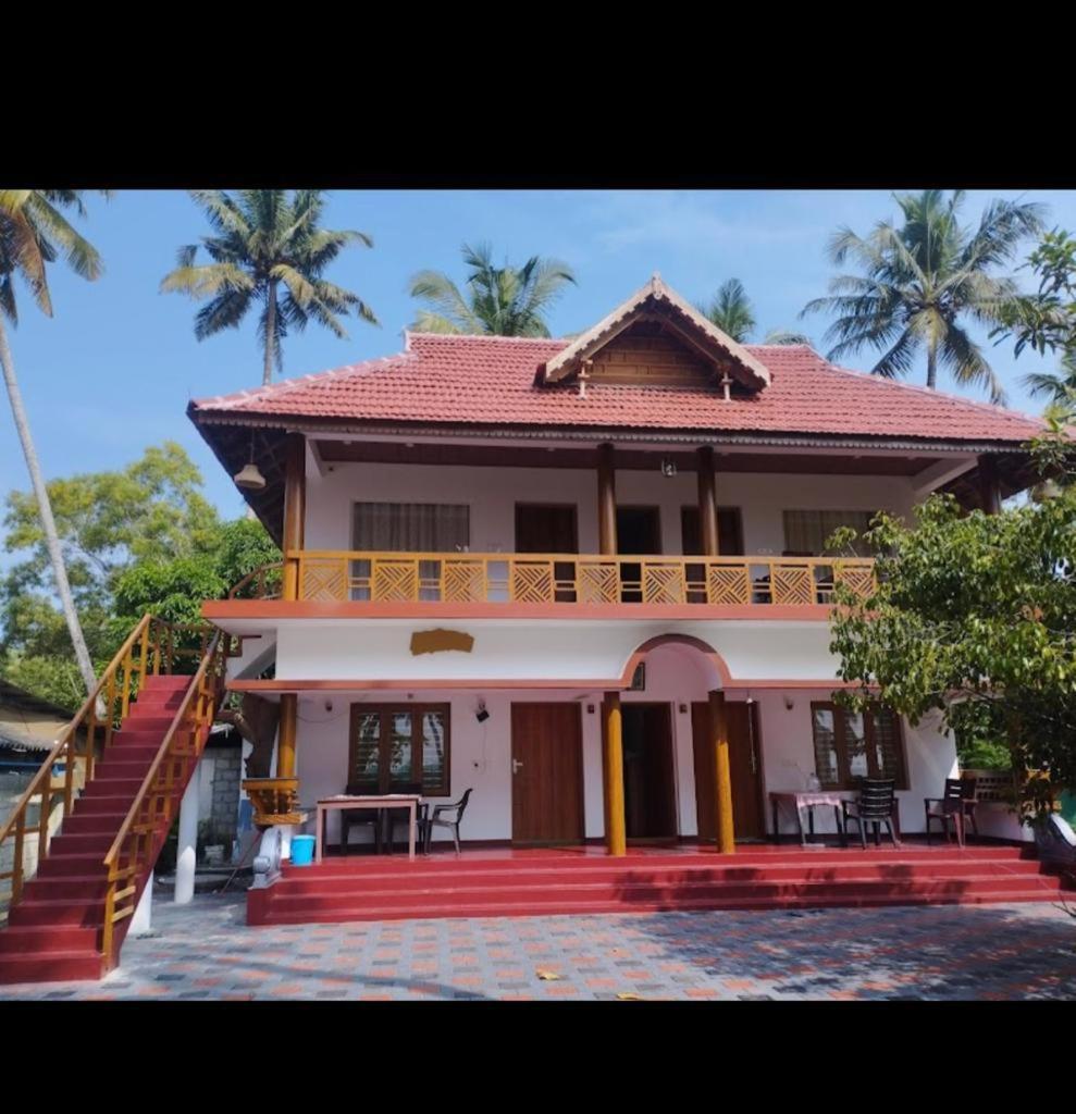 Marari Anna Beach Homestay 马拉利库兰 外观 照片