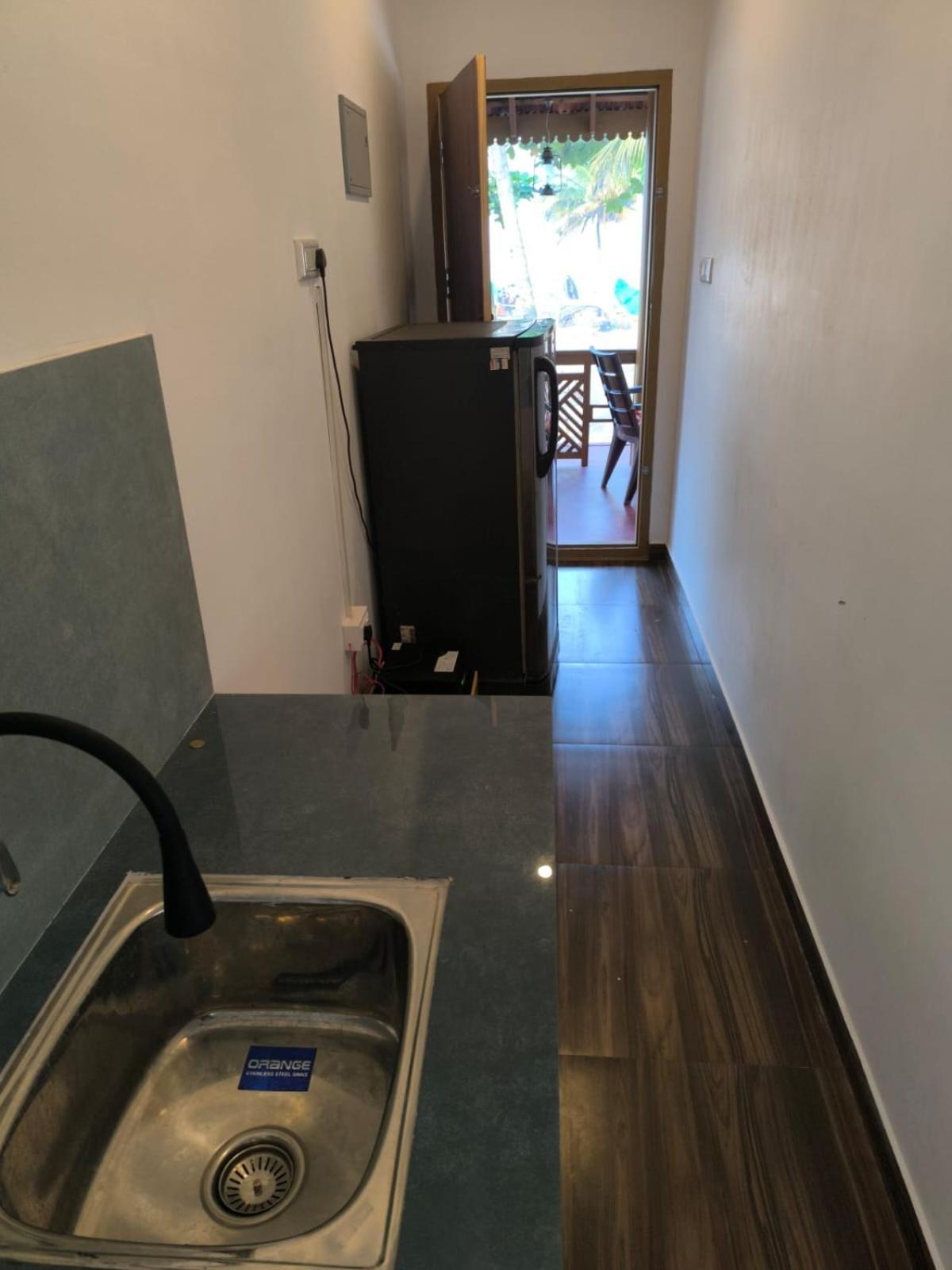 Marari Anna Beach Homestay 马拉利库兰 外观 照片