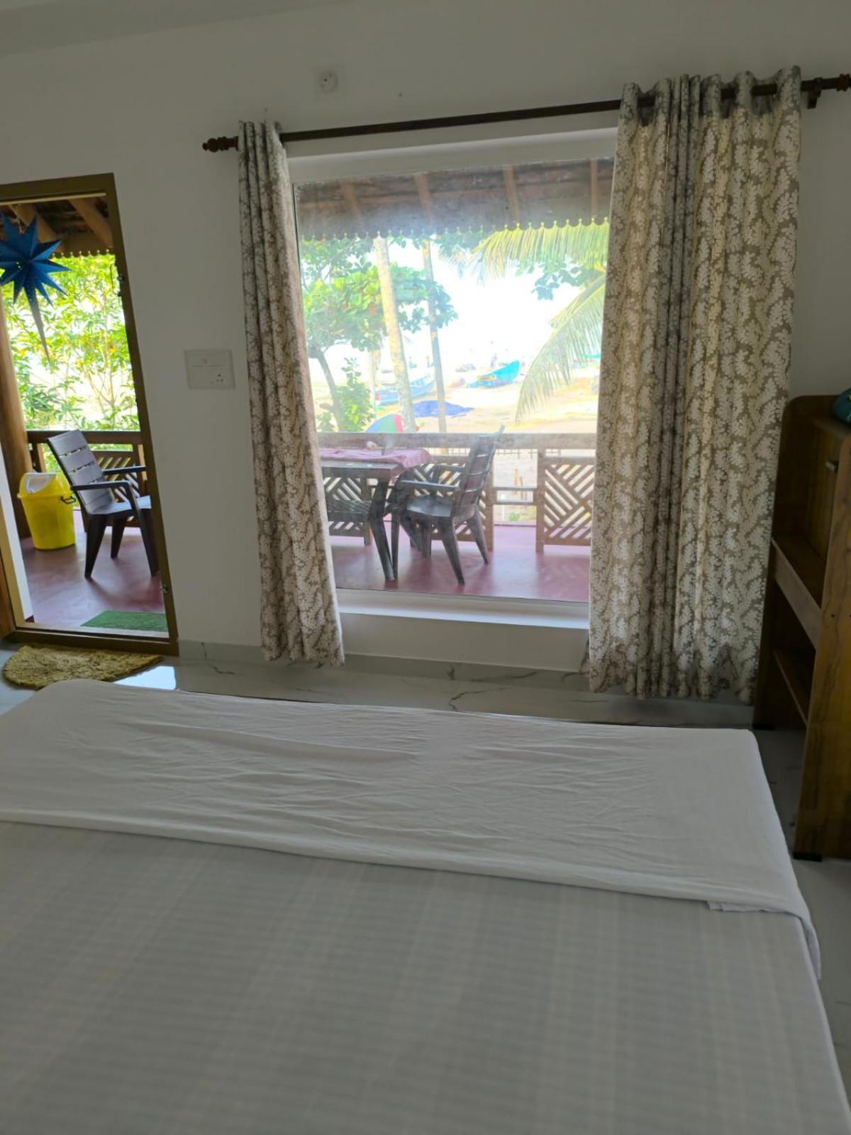 Marari Anna Beach Homestay 马拉利库兰 外观 照片